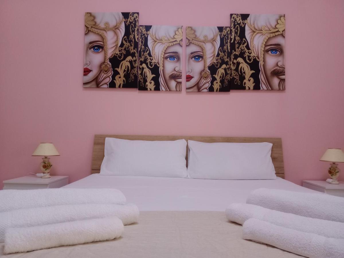 Bed and Breakfast La Valigia Sul Letto Катанія Екстер'єр фото